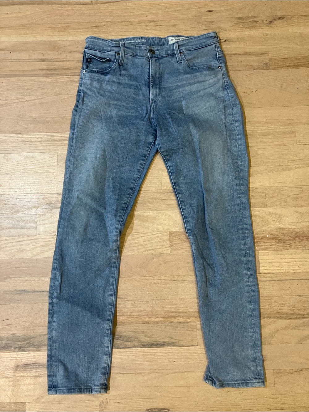 Ag Adriano Goldschmied Women’s Straight Leg Jeans in Light Blue Wash